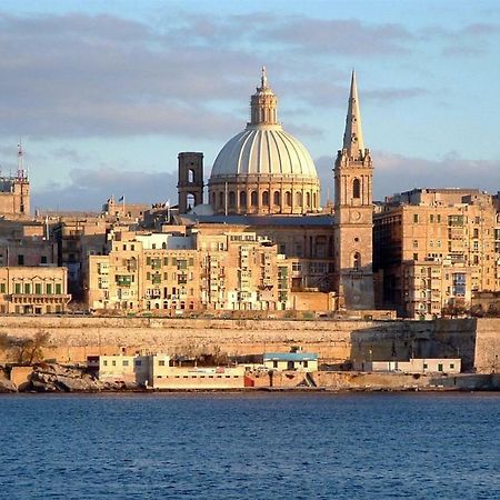 Апартаменты Cosy 1Br Penthouse With Terrace, Great Location Gzira Экстерьер фото